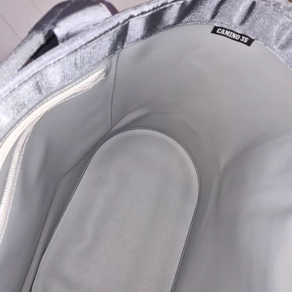 YETI Gray Tote Bag - Picture 5 of 9